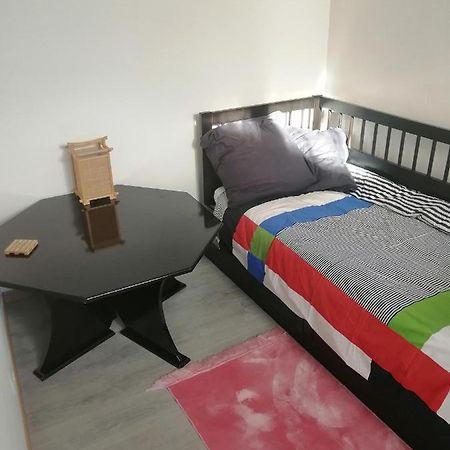 Апартаменты Petit Cocon Pour 1 Personne Аржантей Экстерьер фото