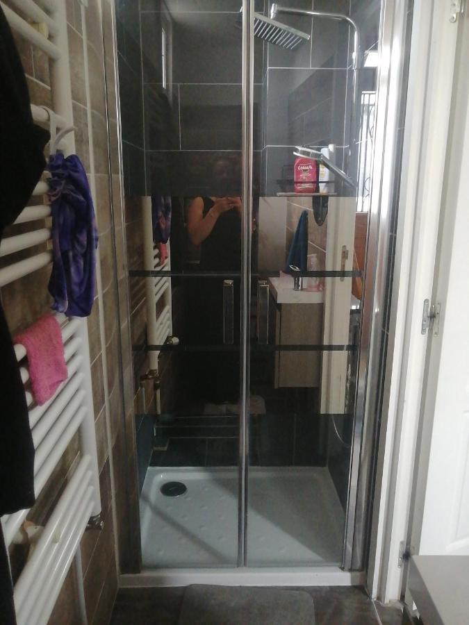 Апартаменты Petit Cocon Pour 1 Personne Аржантей Экстерьер фото